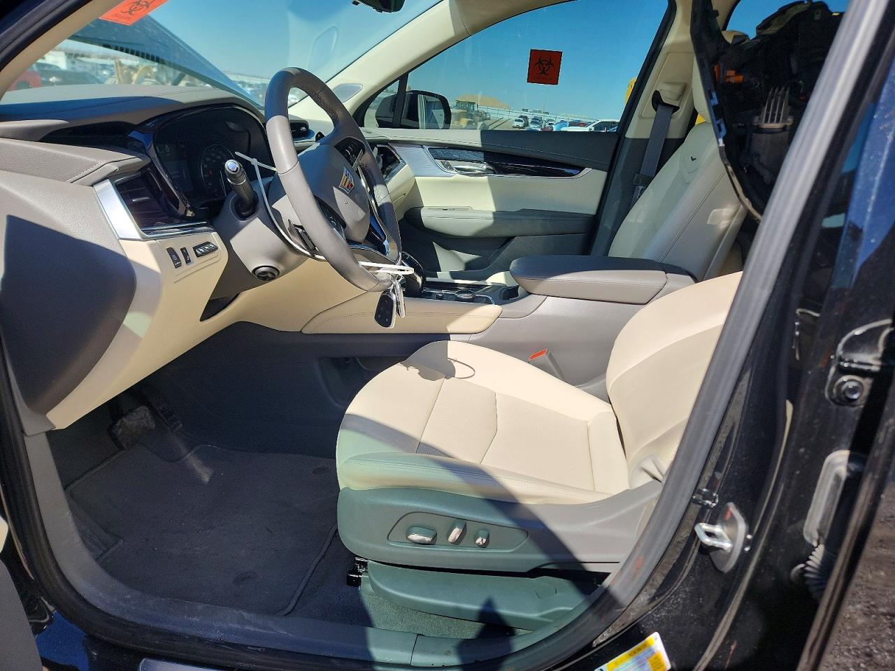 2024 CADILLAC XT6