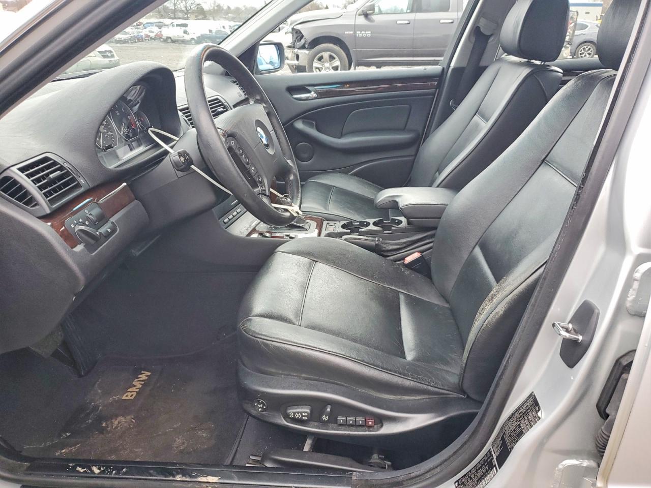 2002 BMW 3 SERIES