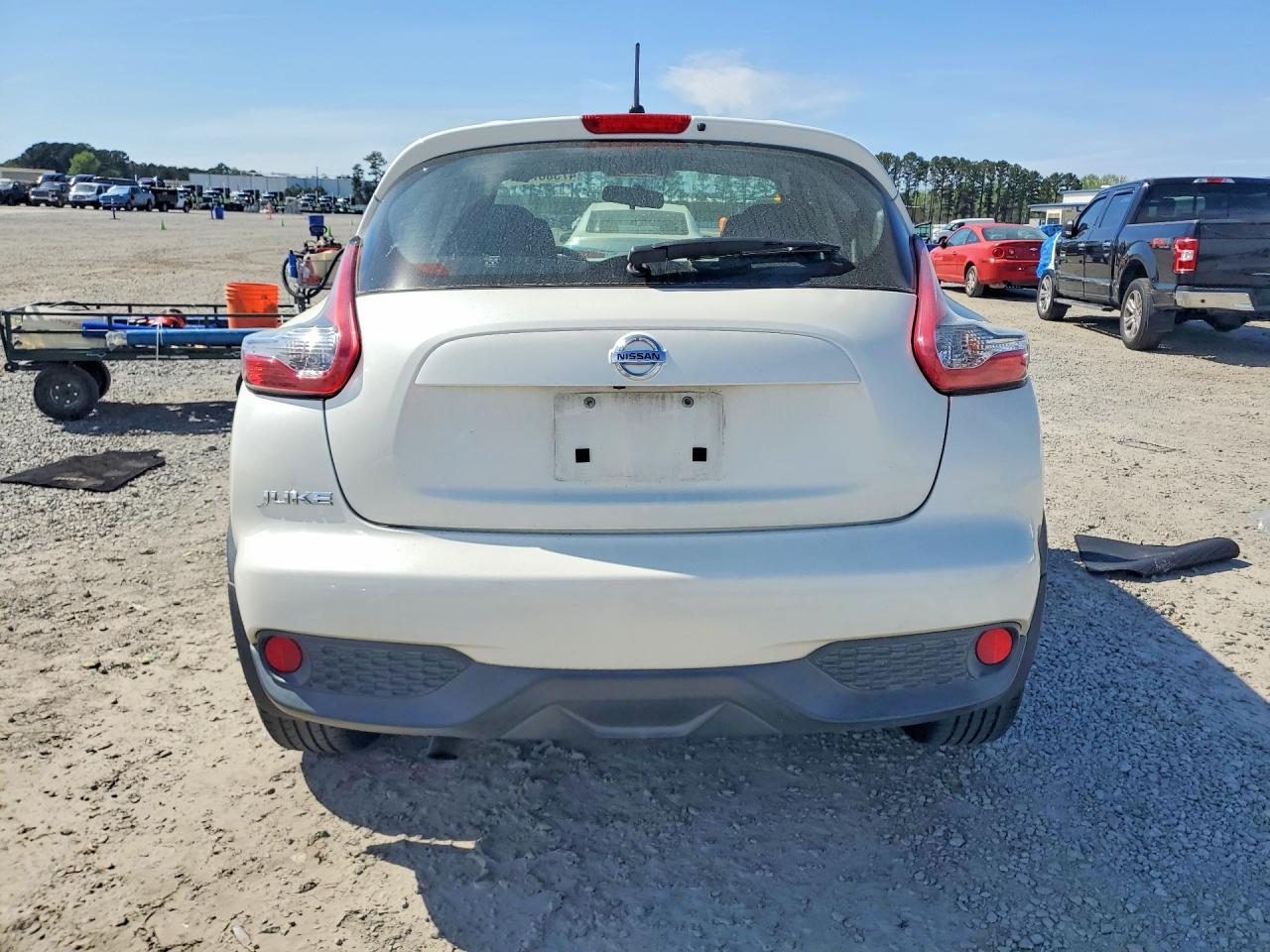 2015 NISSAN Juke