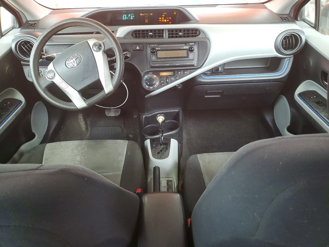 2012 TOYOTA Prius c