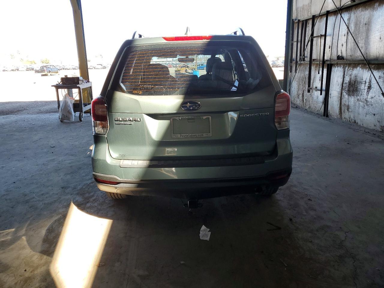 2018 SUBARU FORESTER