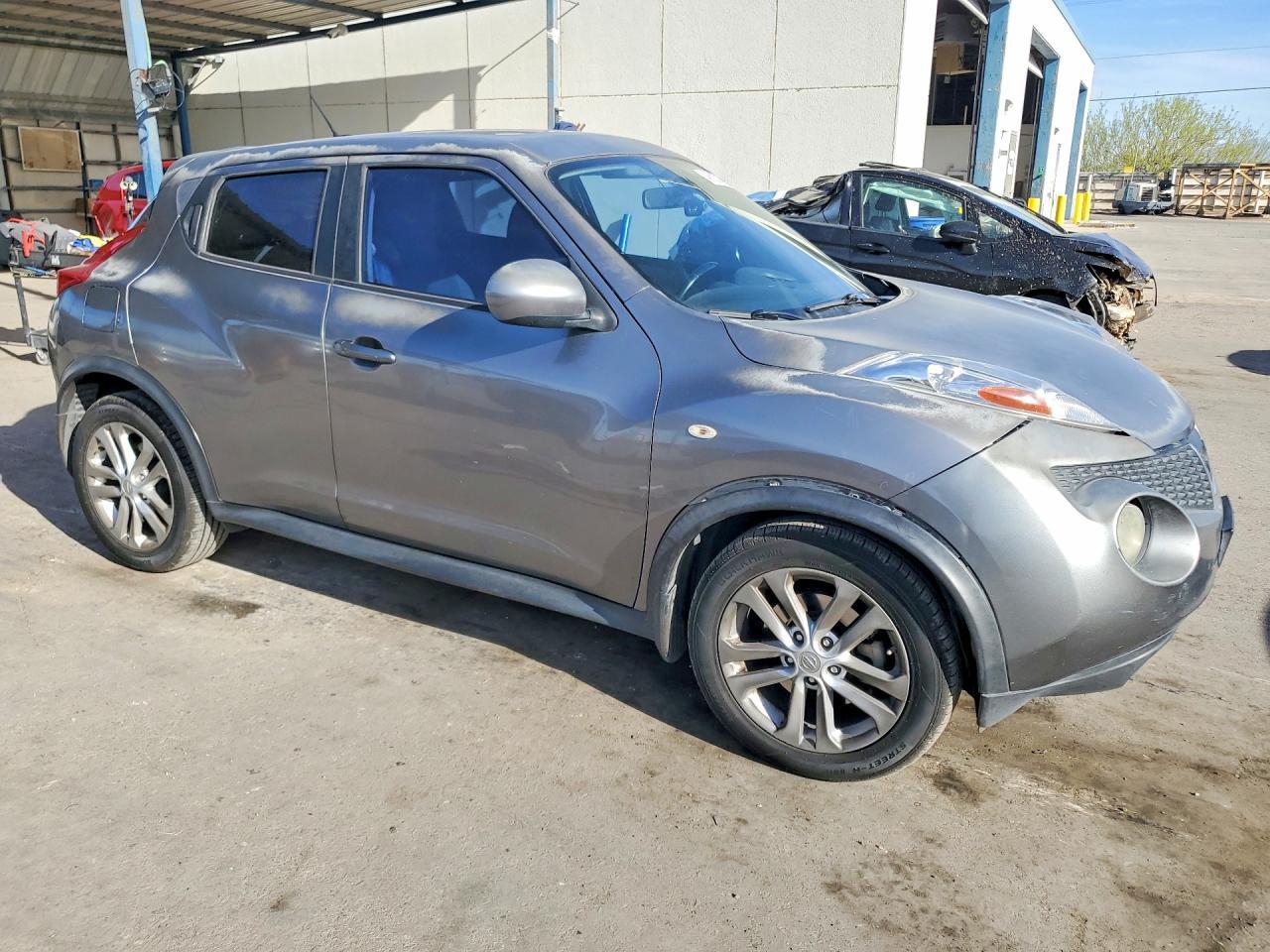 2013 NISSAN Juke
