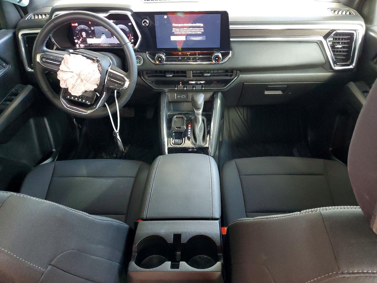 2024 GMC CANYON