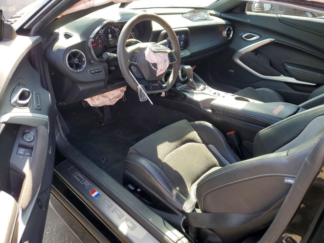 2024 CHEVROLET Camaro