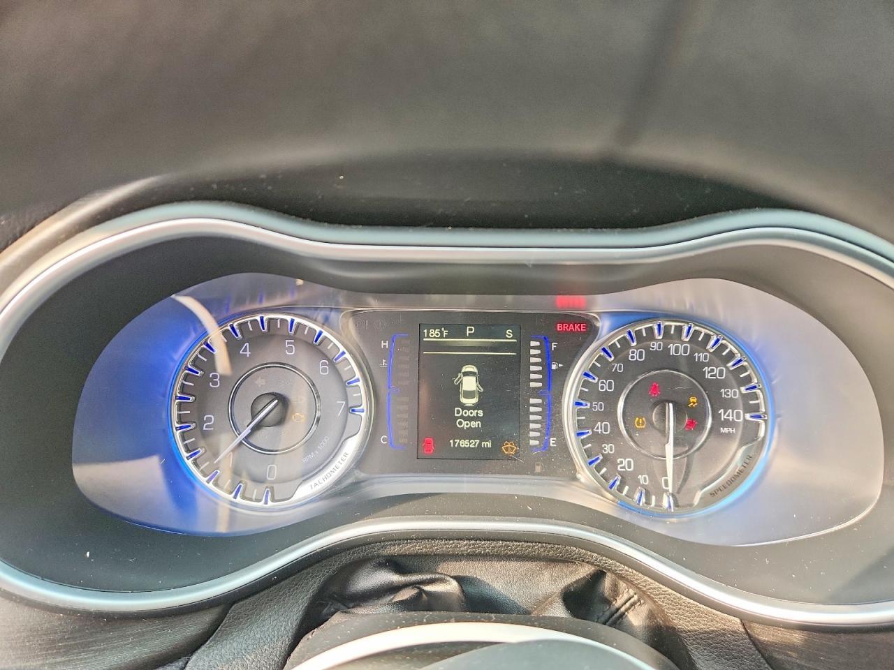 2015 CHRYSLER 200