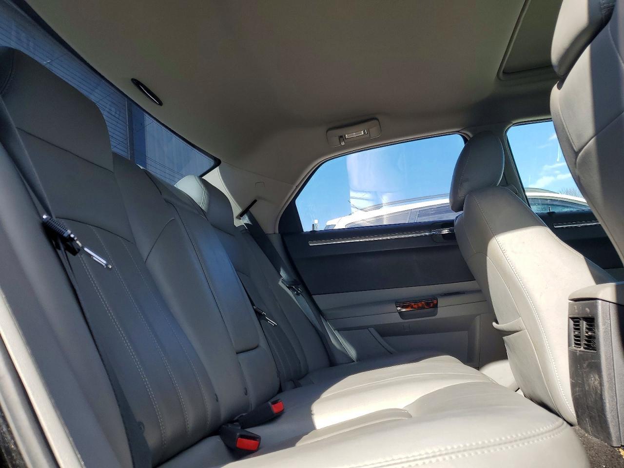 2006 CHRYSLER 300