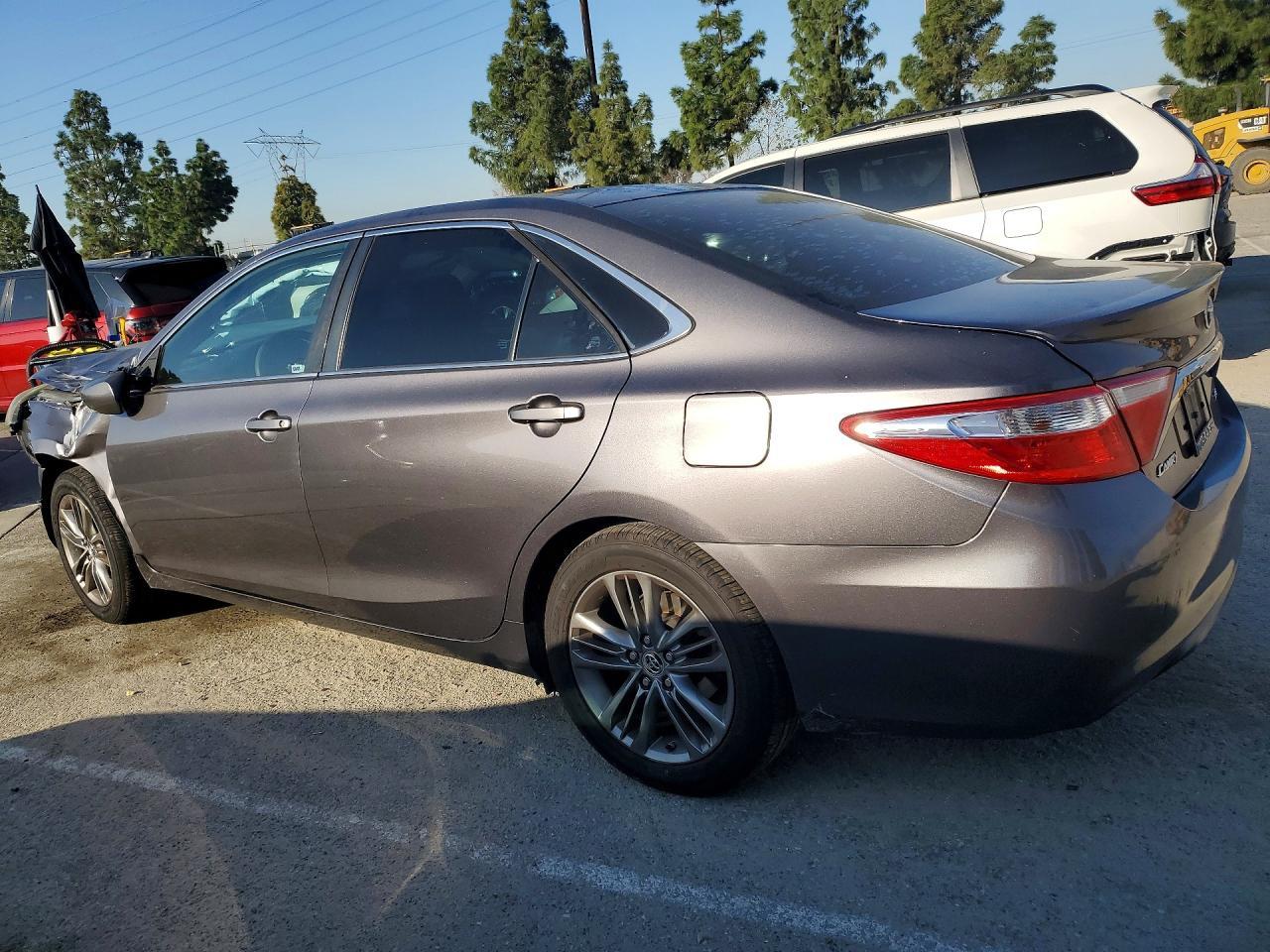 2016 TOYOTA CAMRY