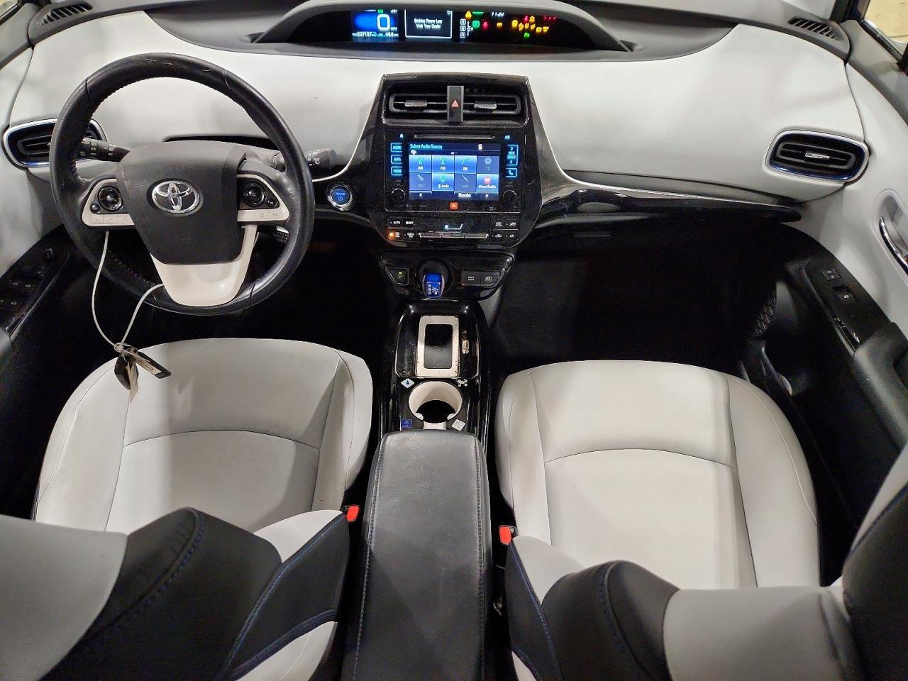 2017 TOYOTA PRIUS