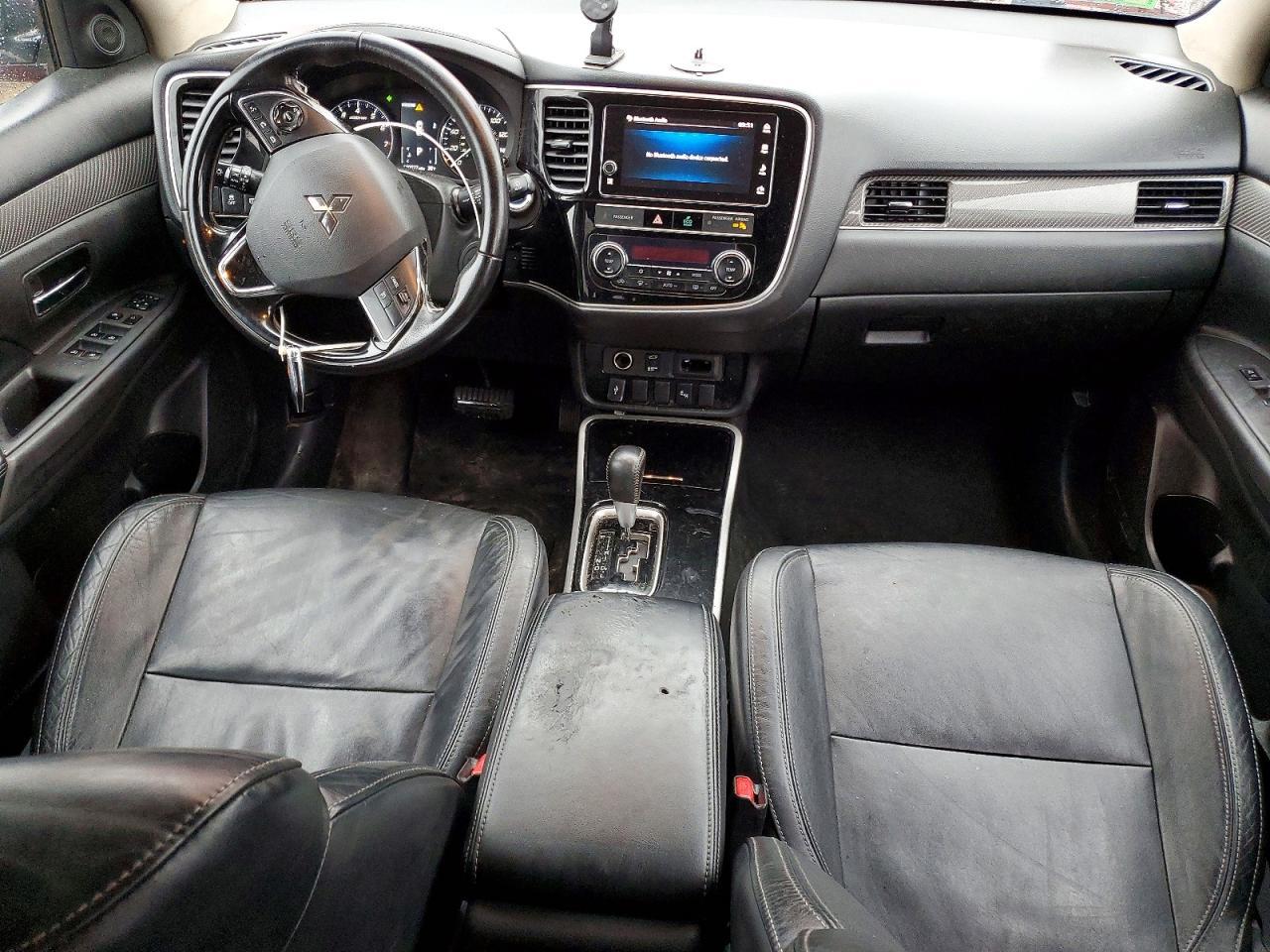 2019 MITSUBISHI outlander