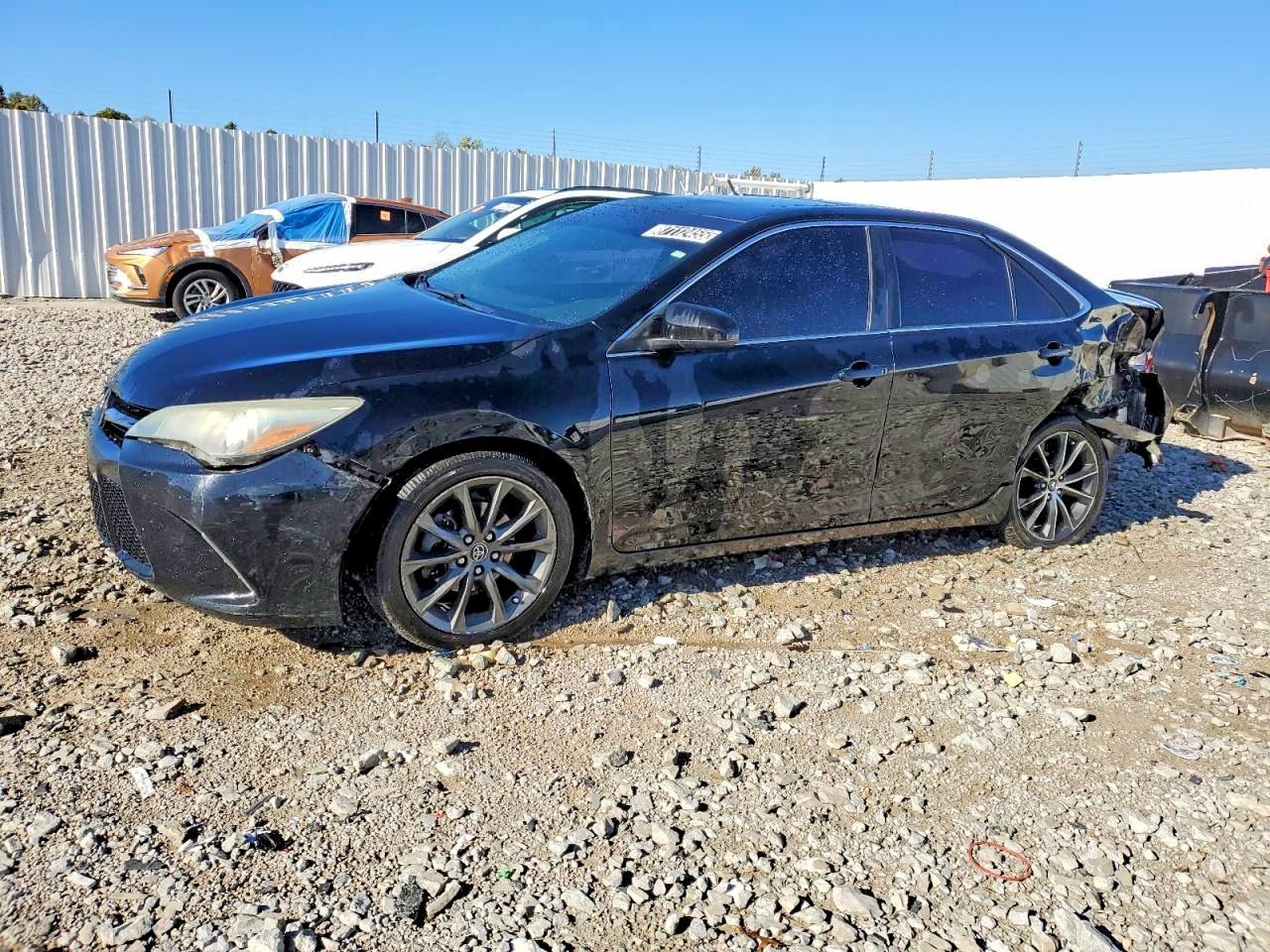 2016 TOYOTA CAMRY