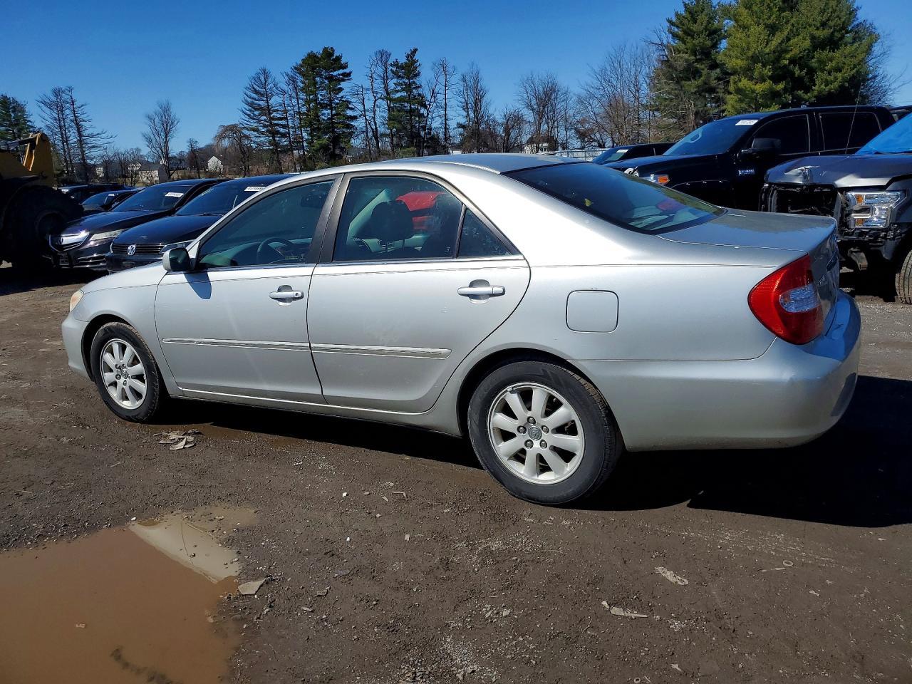 2004 TOYOTA CAMRY