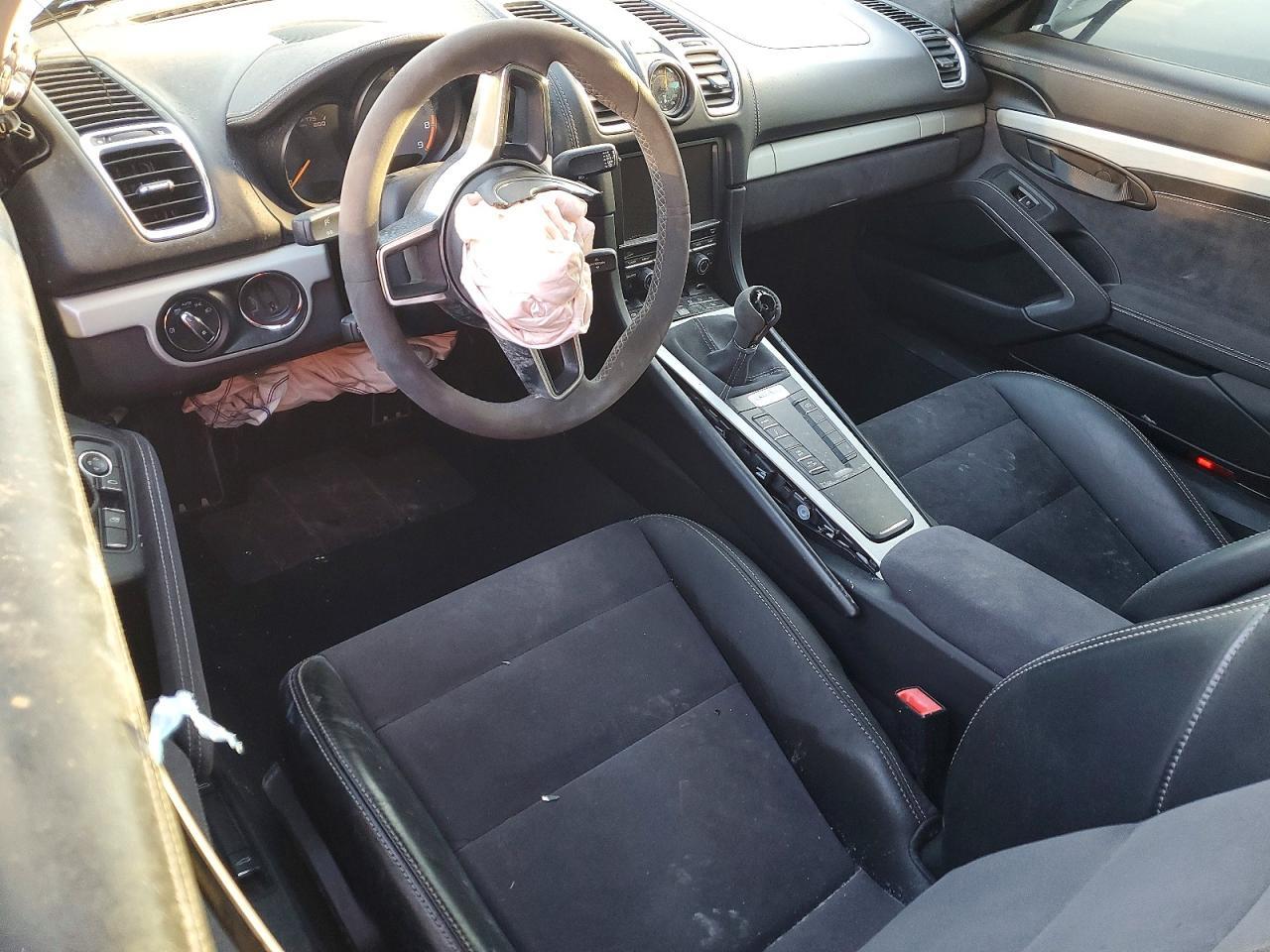 2016 PORSCHE Cayman
