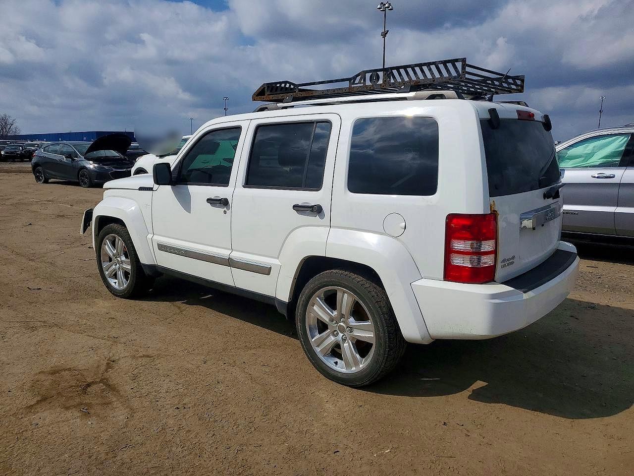 2012 JEEP Liberty