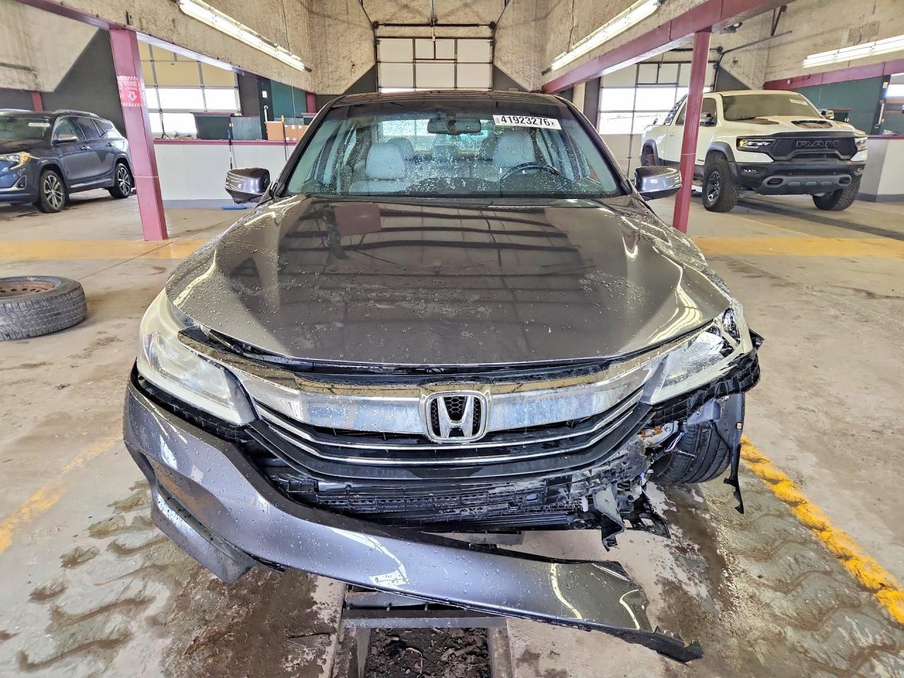 2017 HONDA ACCORD