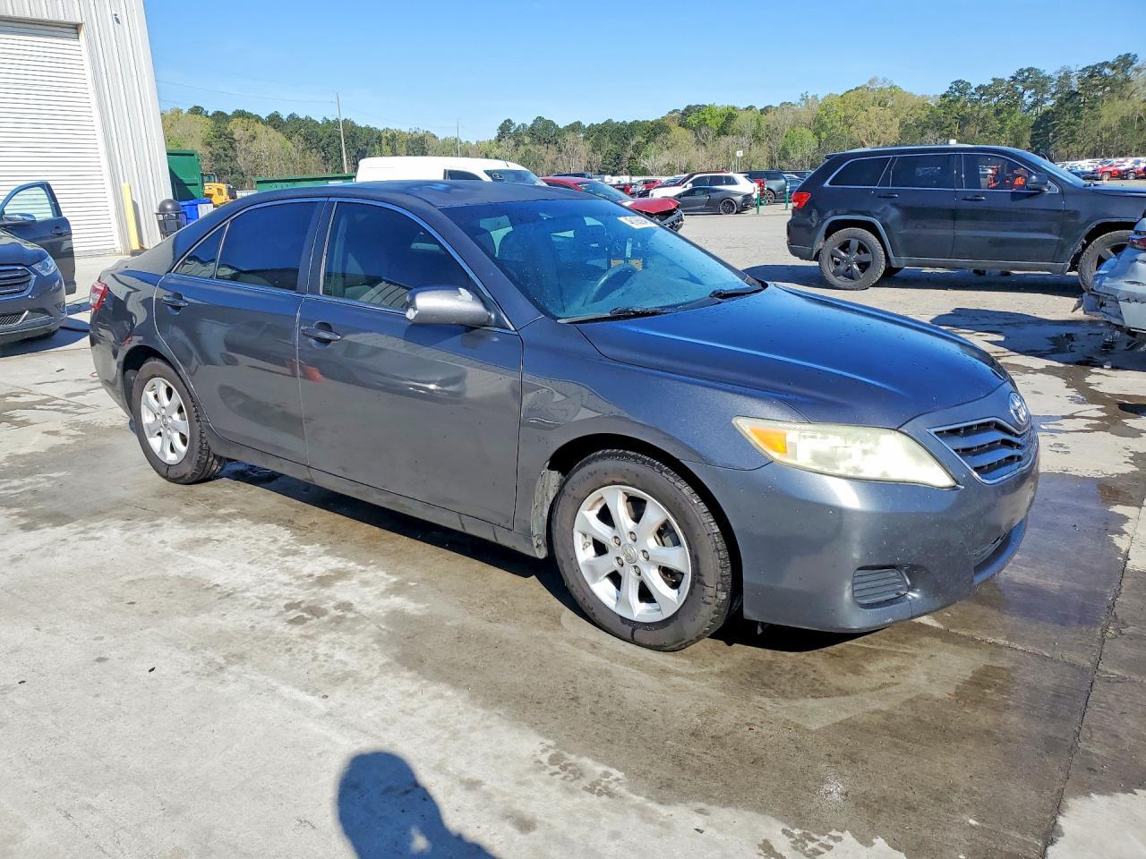 2010 TOYOTA CAMRY