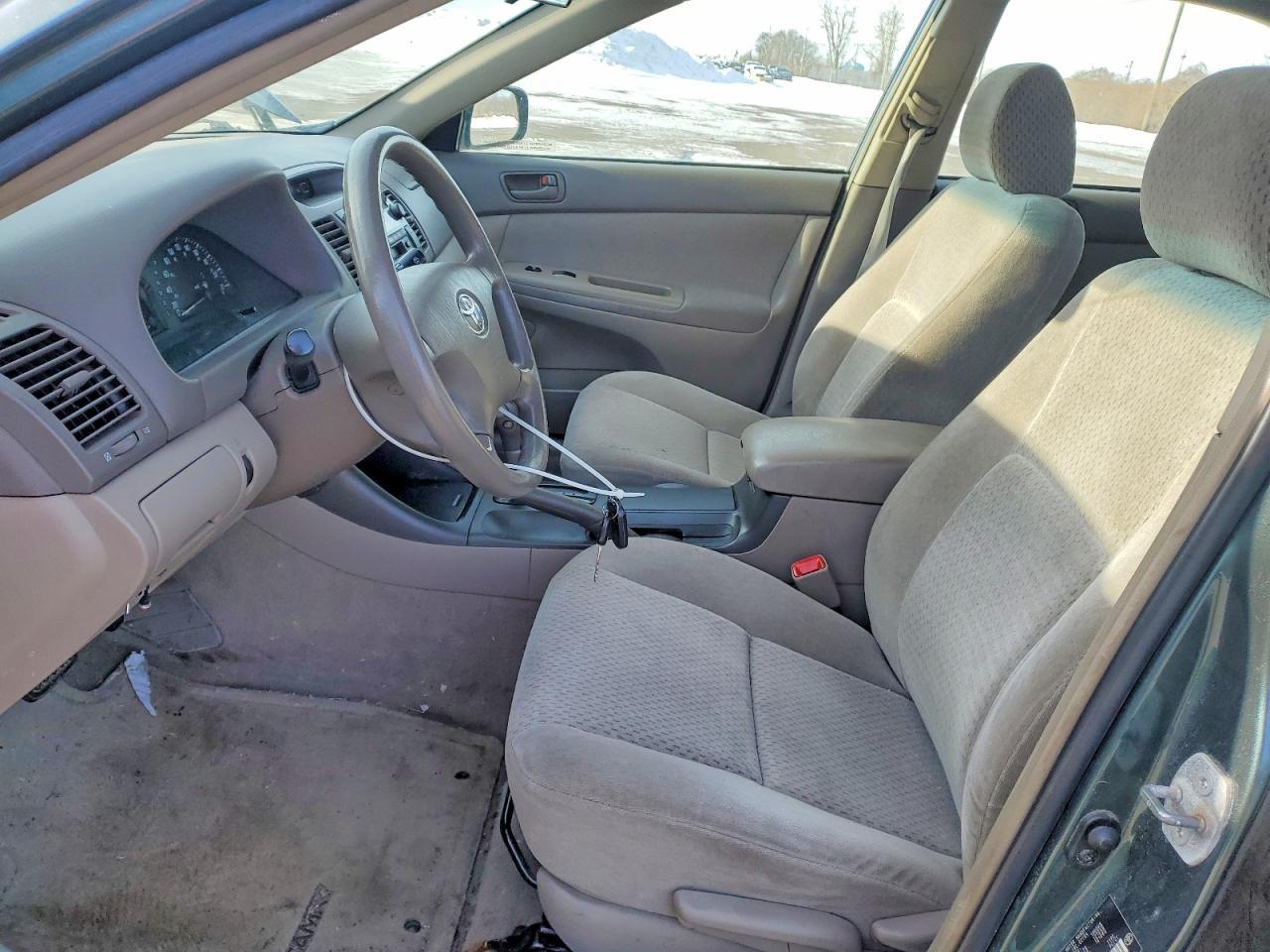 2004 TOYOTA CAMRY