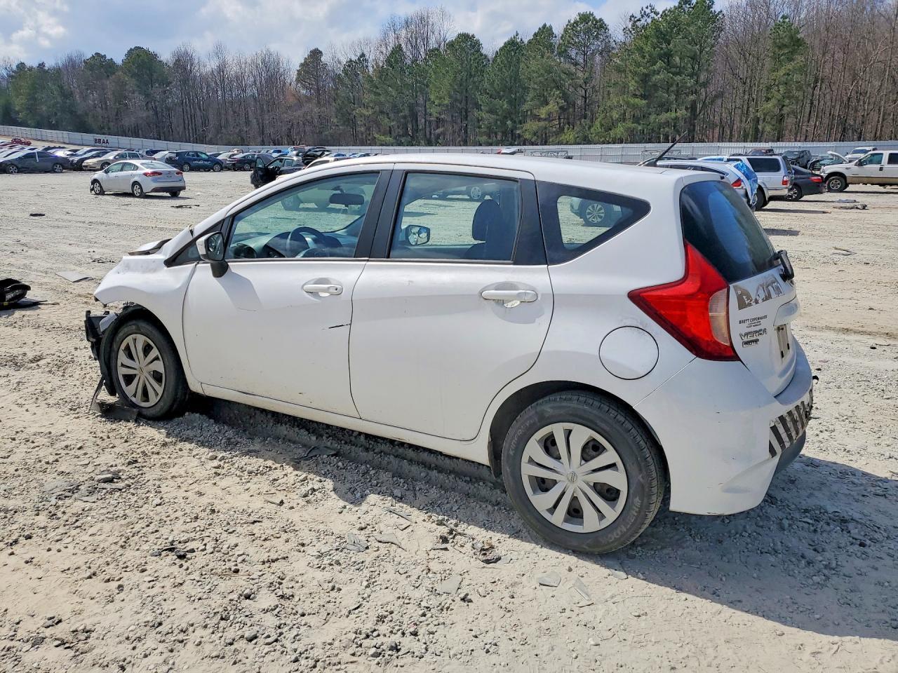 2017 NISSAN Versa Note