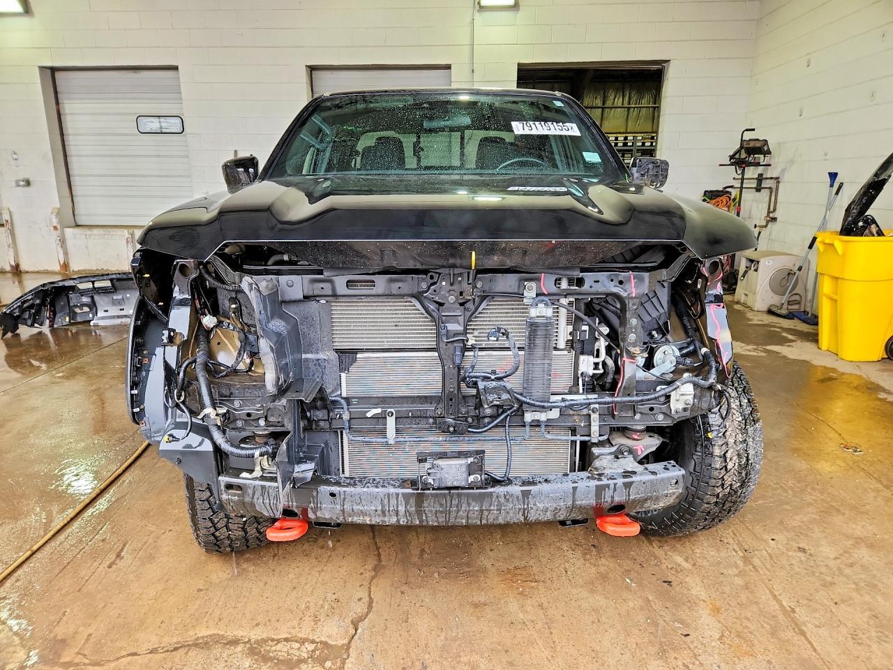 2023 NISSAN Frontier