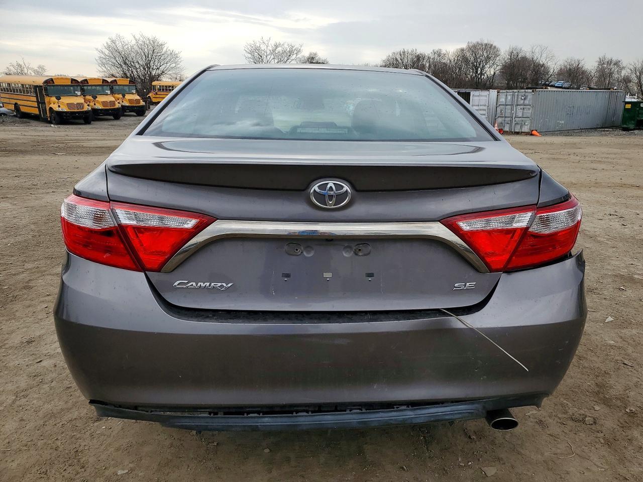 2016 TOYOTA CAMRY
