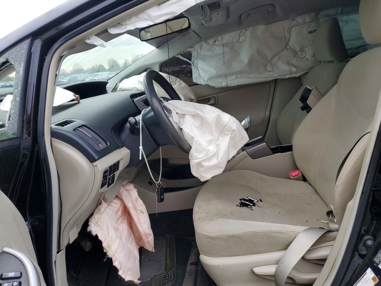 2013 TOYOTA PRIUS