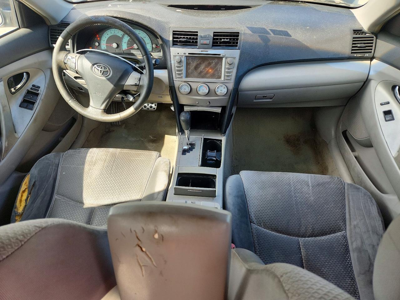 2011 TOYOTA CAMRY