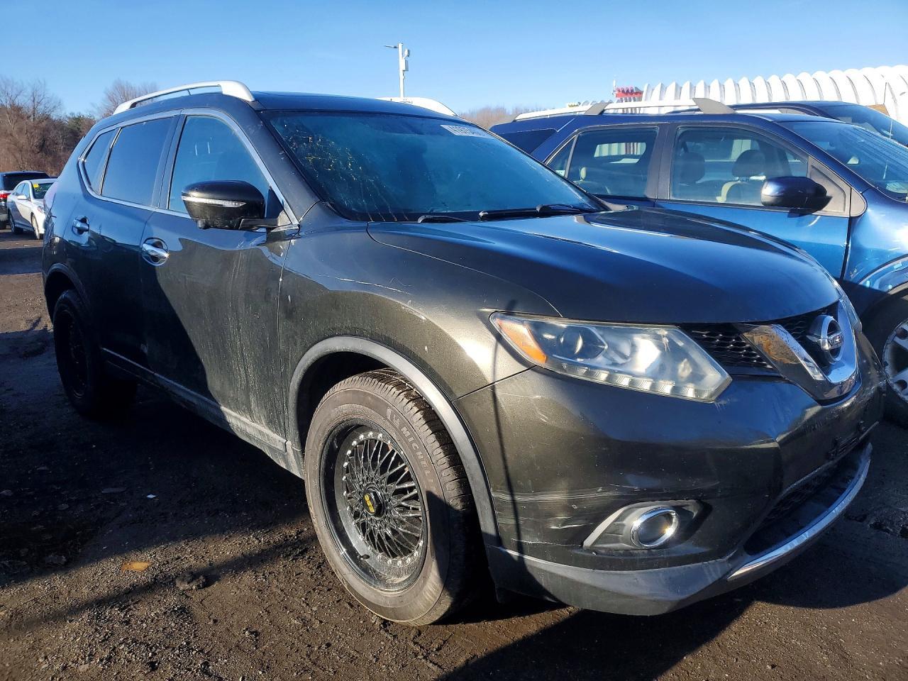 2015 NISSAN ROGUE