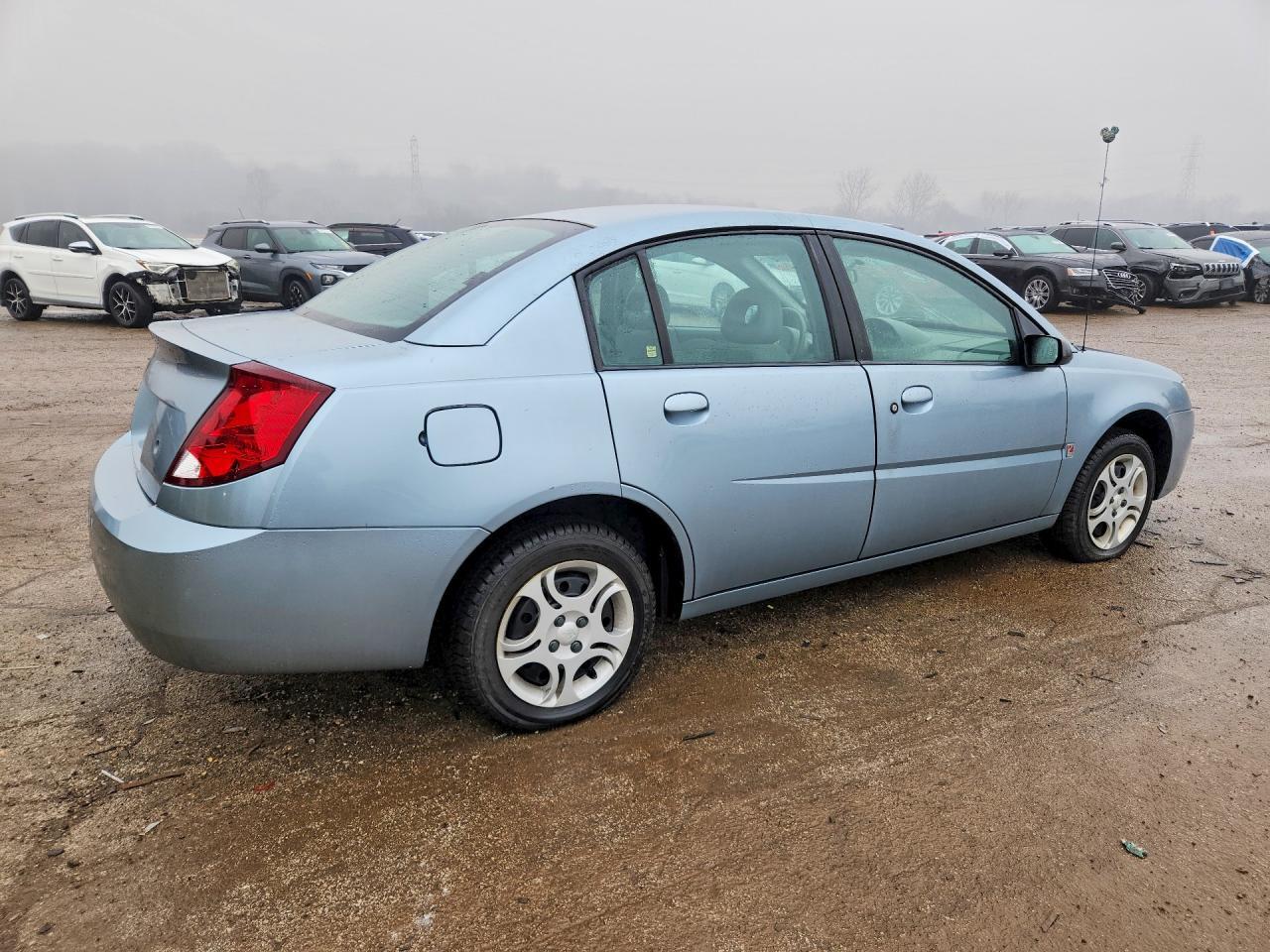 2003 SATURN Ion