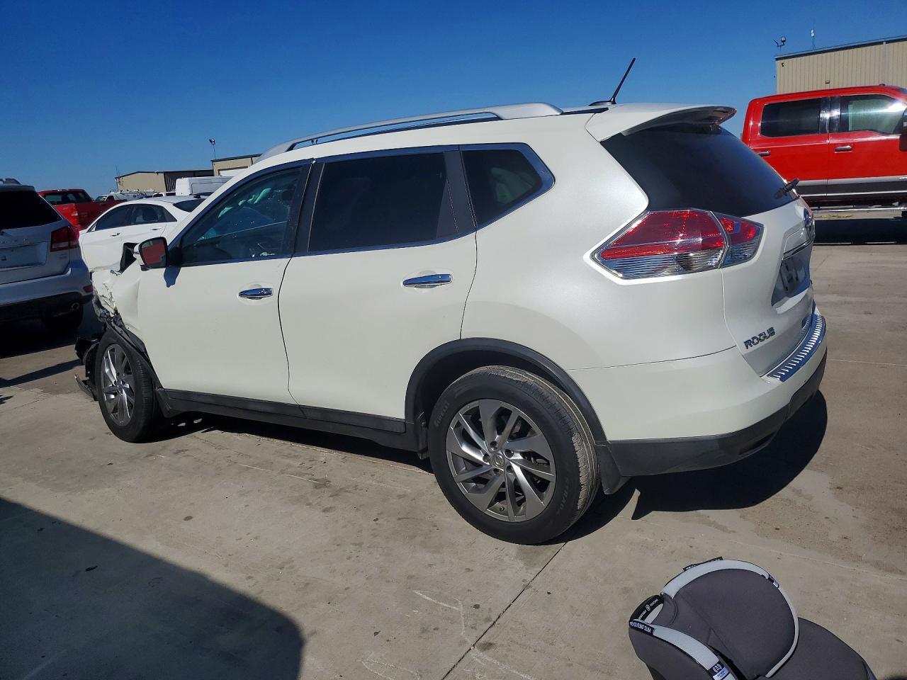 2015 NISSAN ROGUE