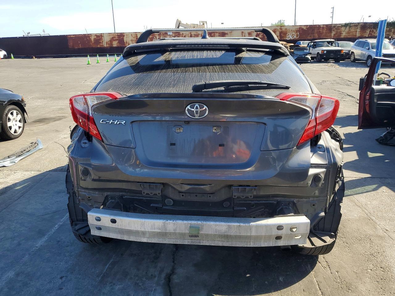 2019 TOYOTA C-HR