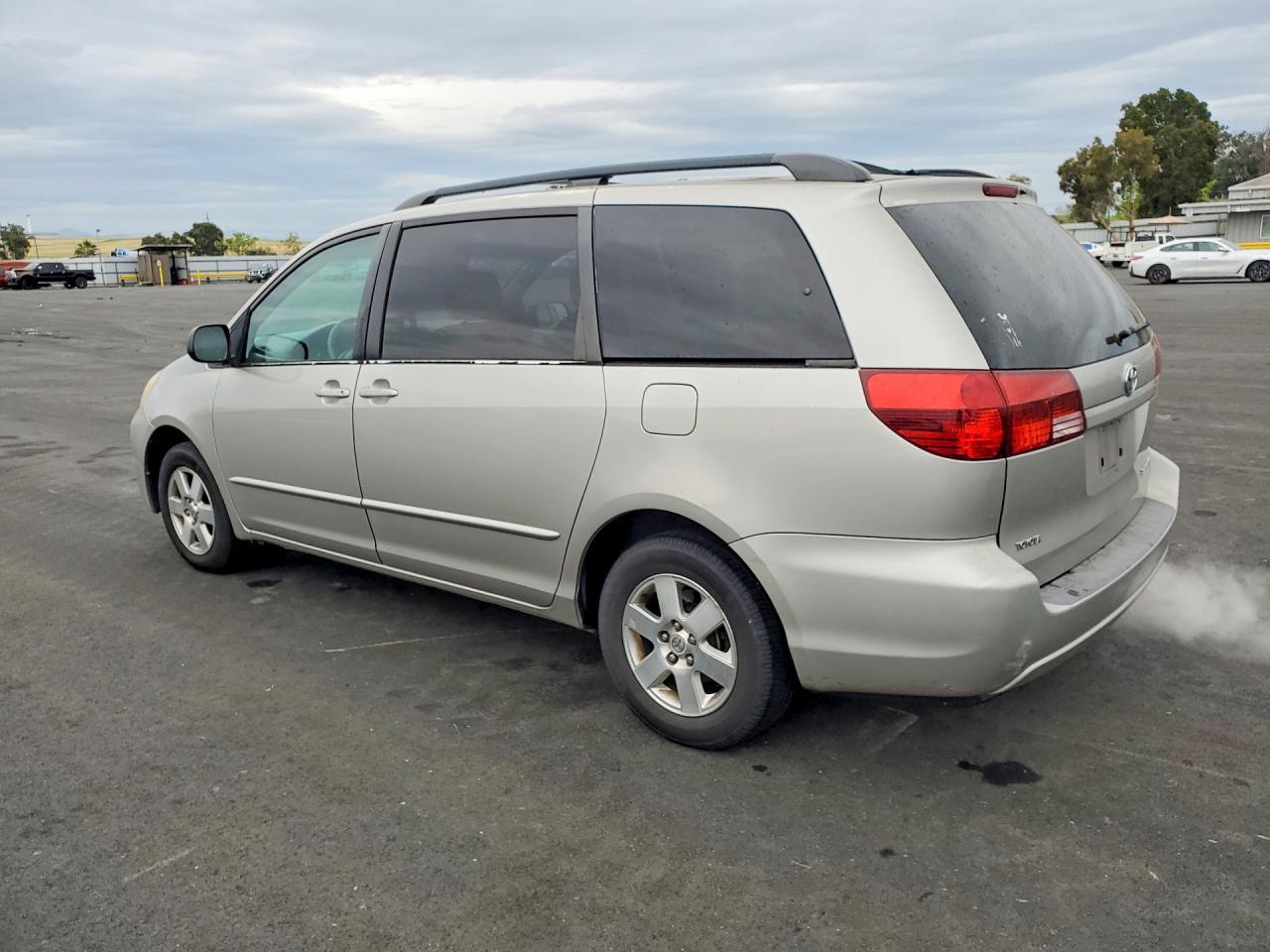 2005 TOYOTA SIENNA