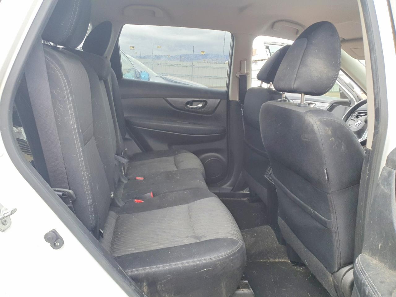2017 NISSAN ROGUE