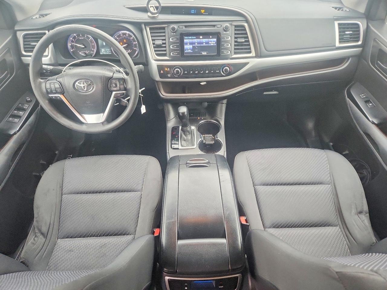 2016 TOYOTA HIGHLANDER