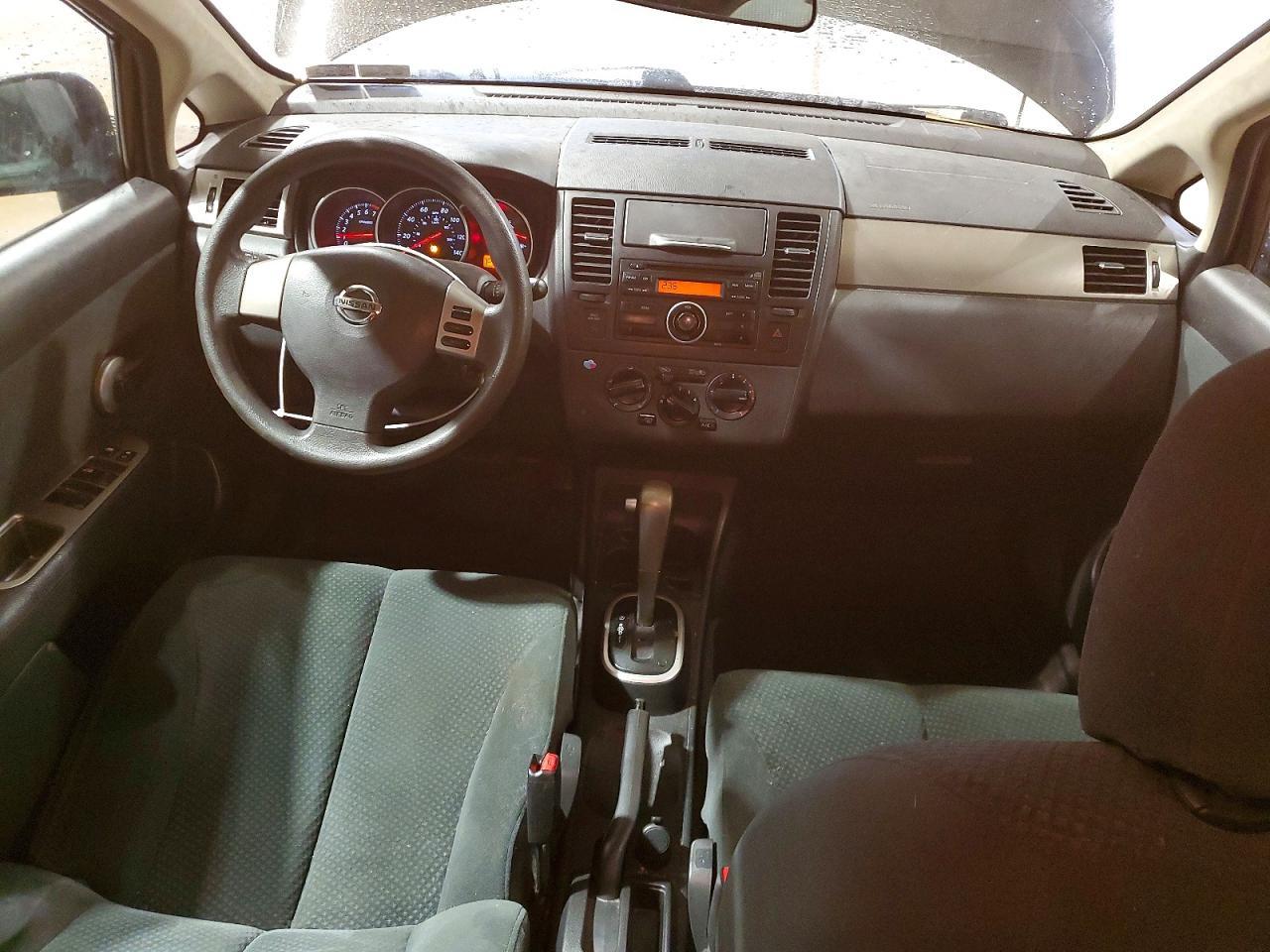 2011 NISSAN VERSA
