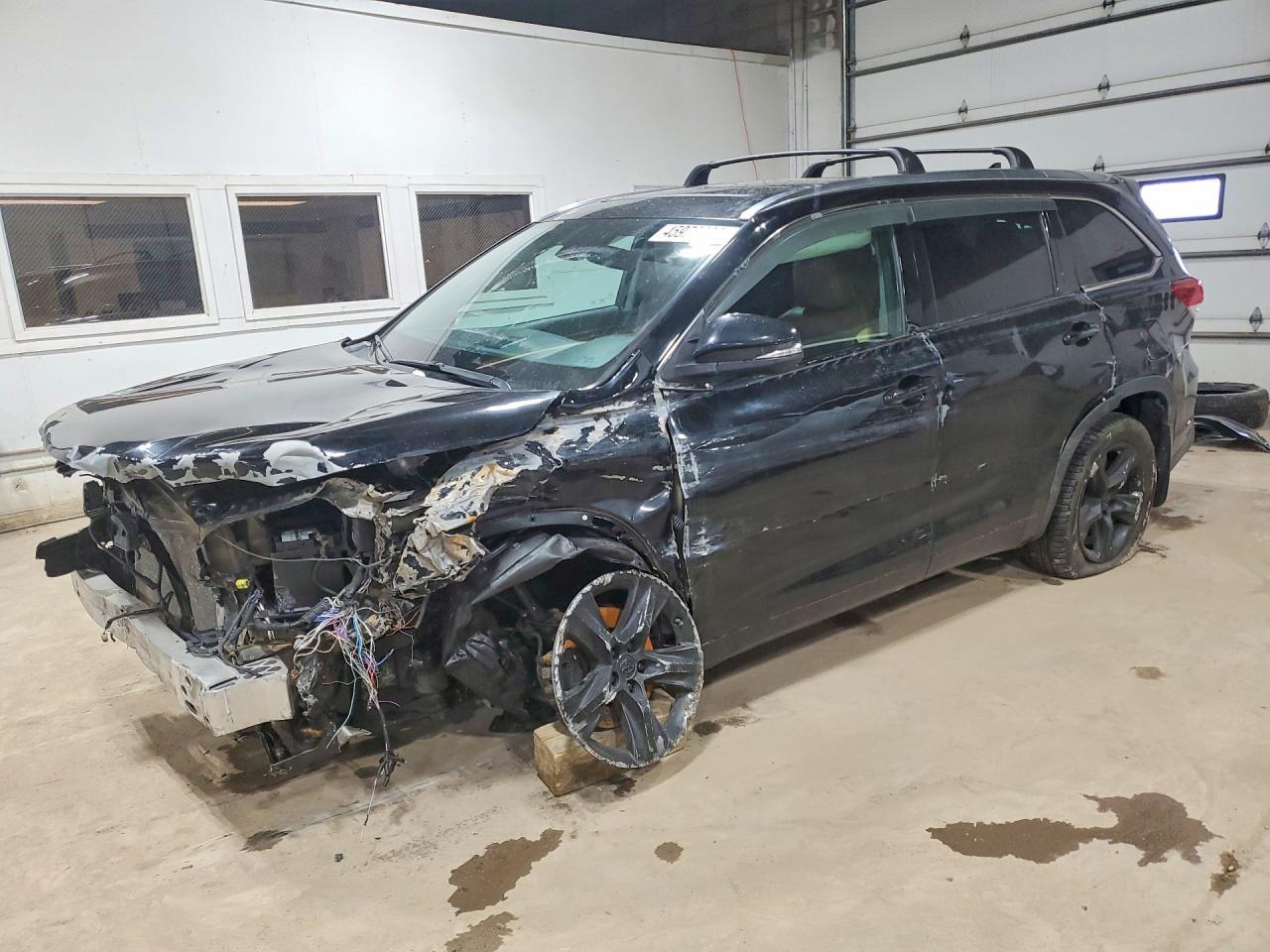 2018 TOYOTA HIGHLANDER