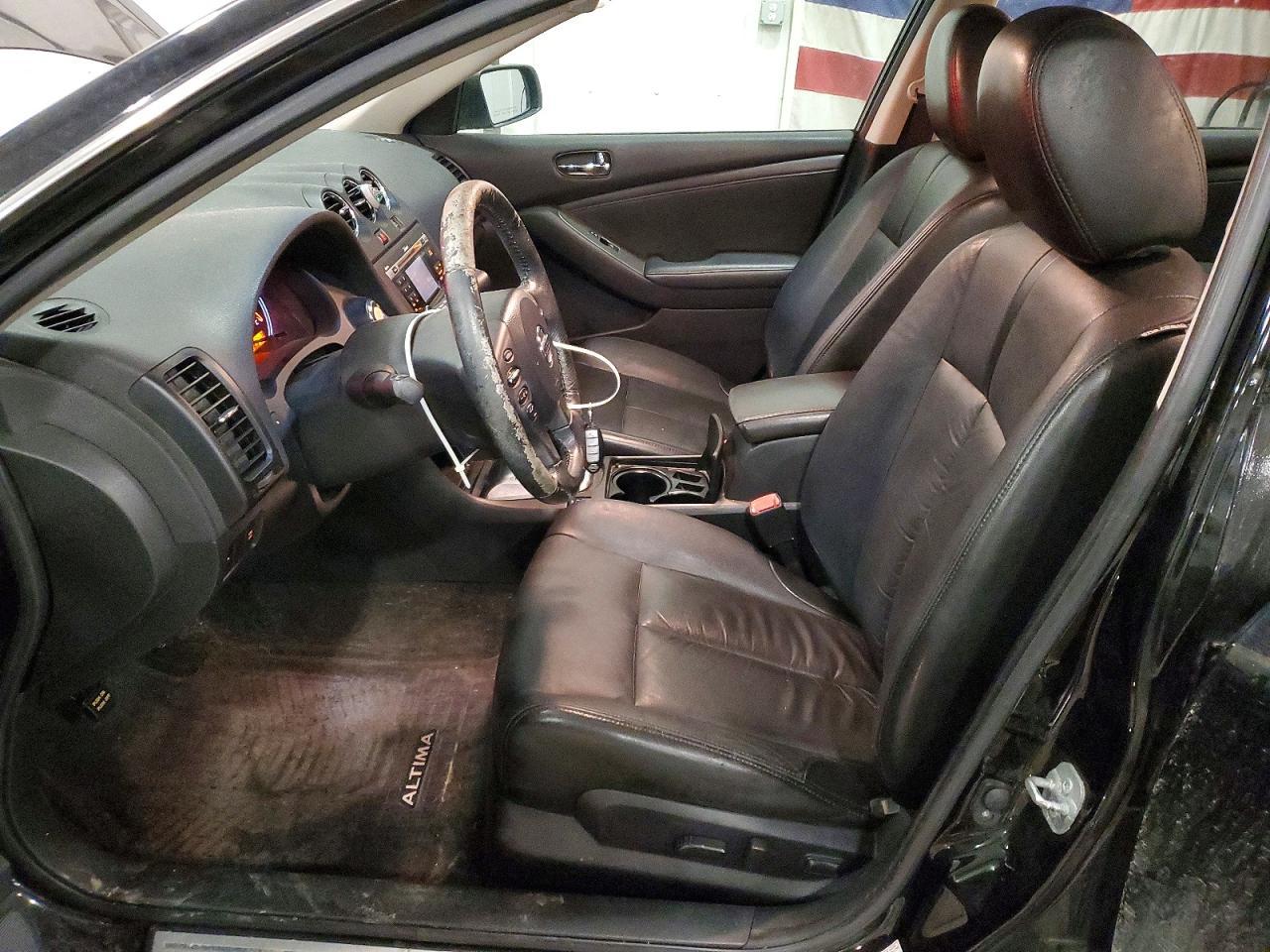 2010 NISSAN ALTIMA