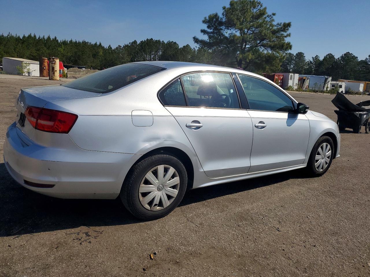 2015 VOLKSWAGEN JETTA