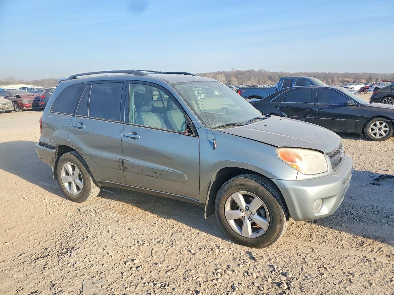 2004 TOYOTA RAV4