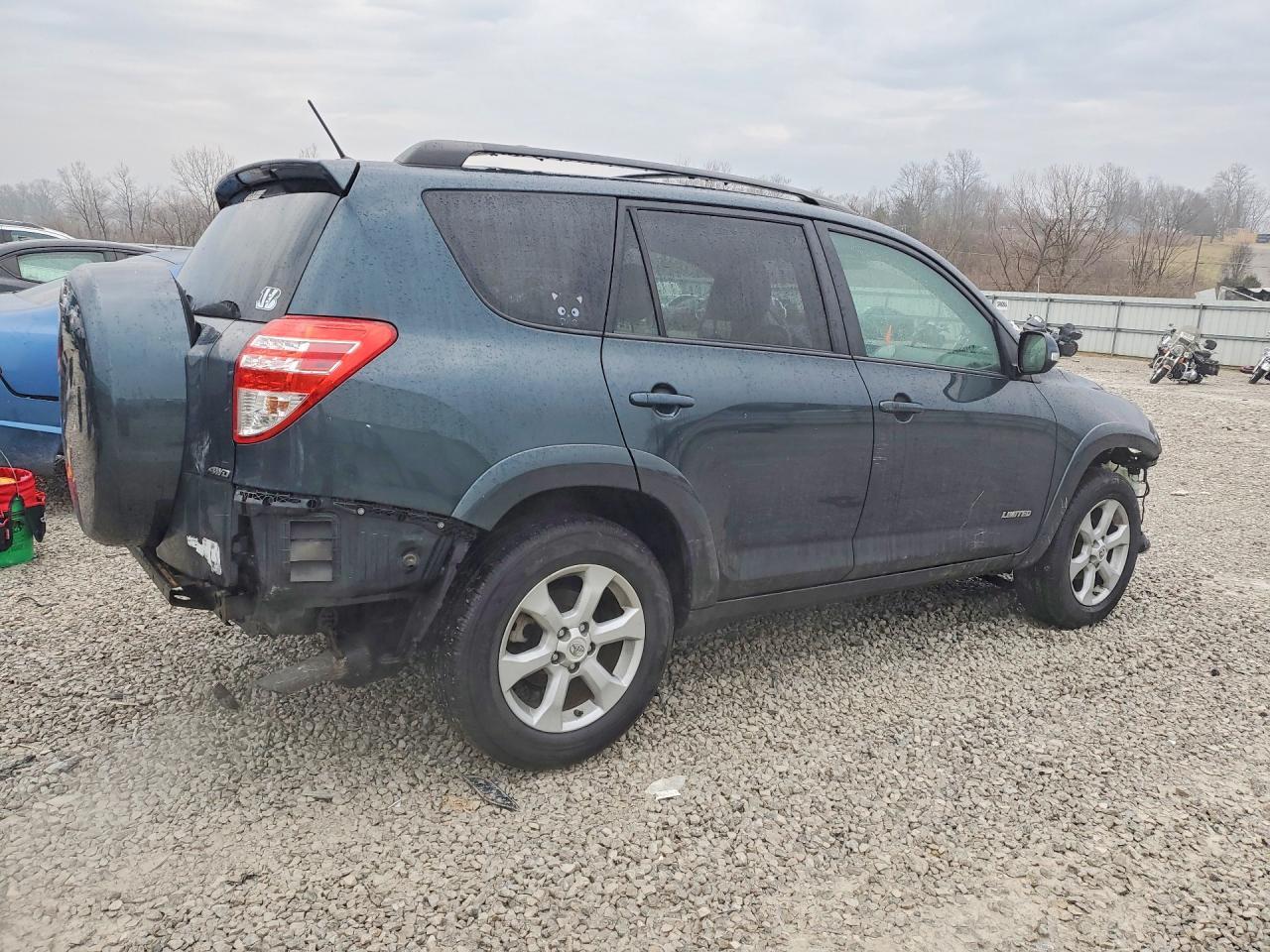 2011 TOYOTA RAV4