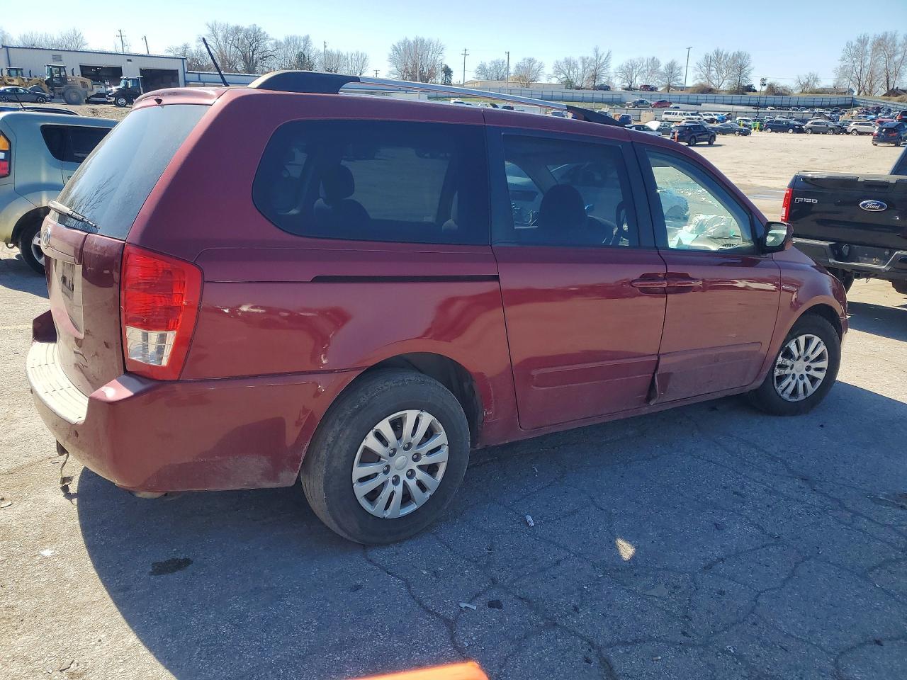 2011 KIA SEDONA