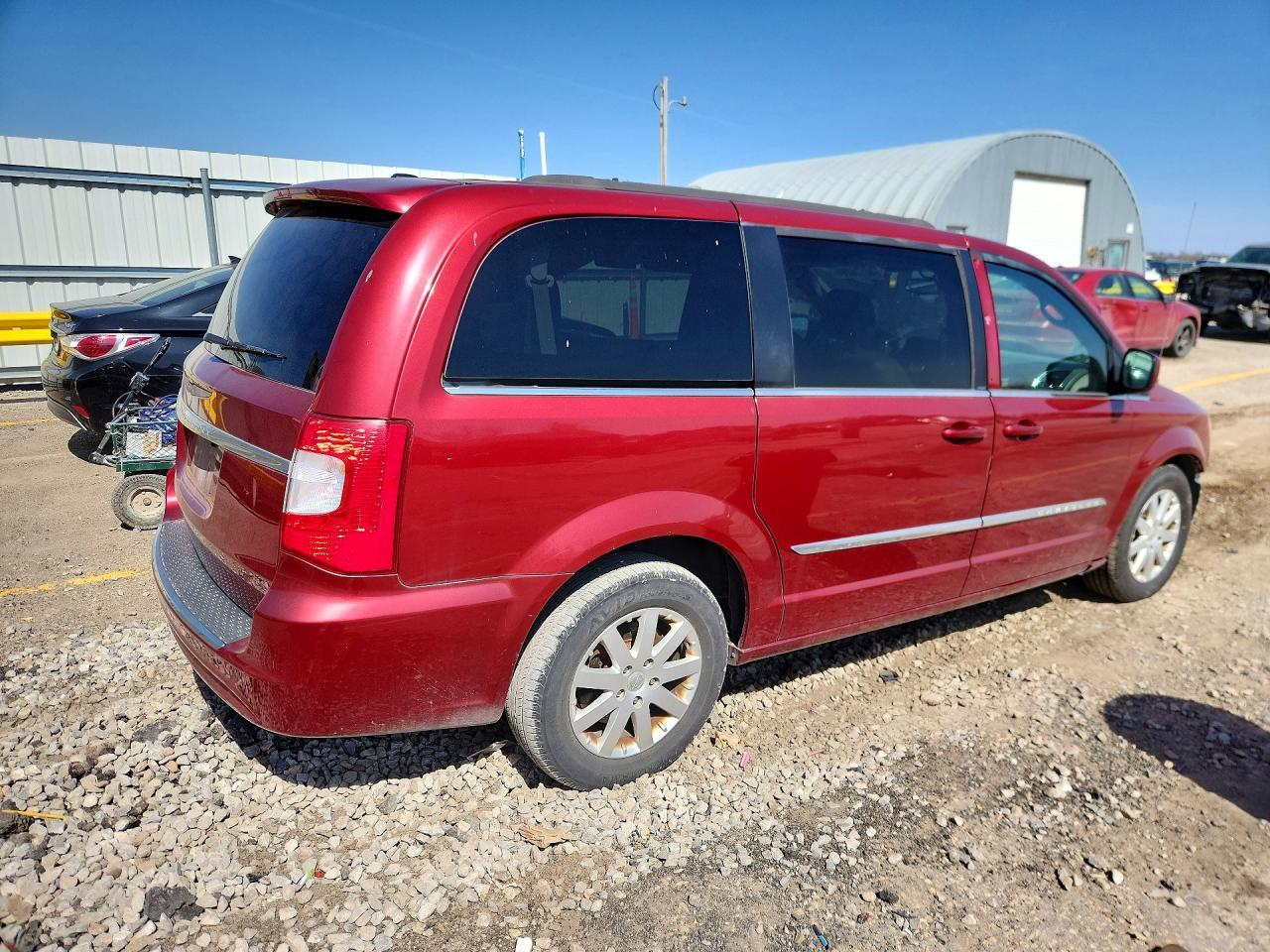 2014 CHRYSLER Town & Country