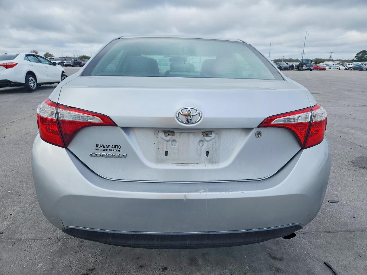 2016 TOYOTA COROLLA
