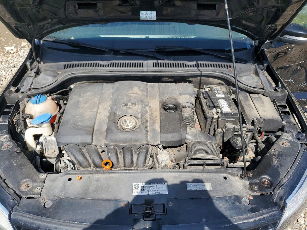 2013 VOLKSWAGEN JETTA