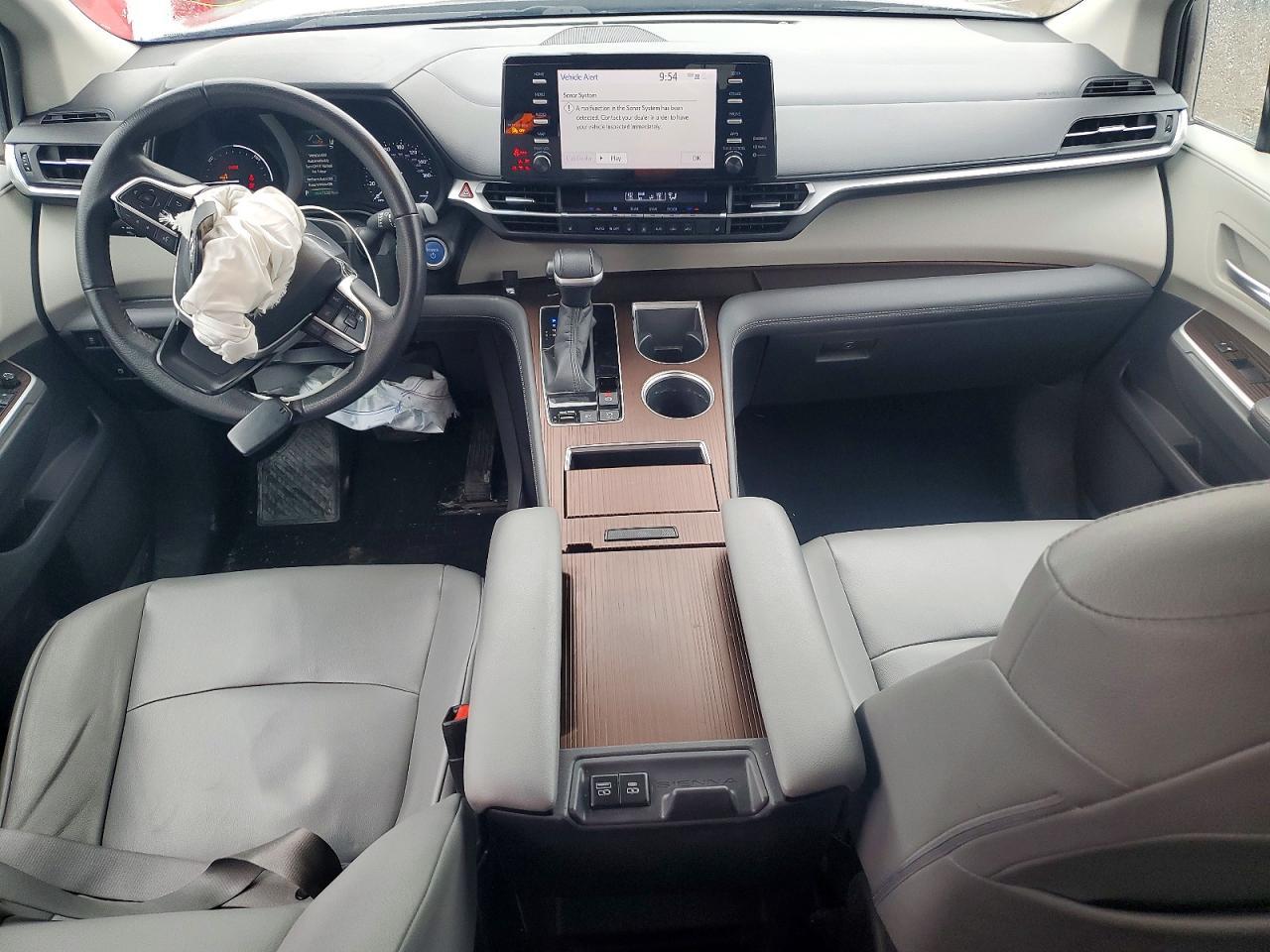 2022 TOYOTA SIENNA