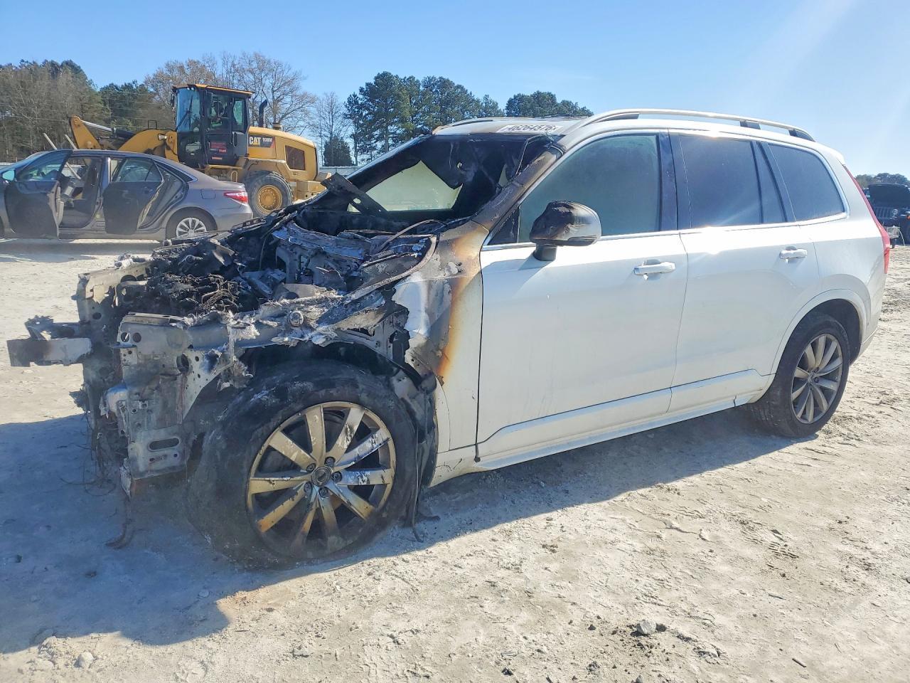 2017 VOLVO XC90
