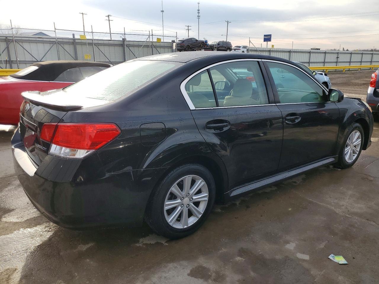2010 SUBARU Legacy