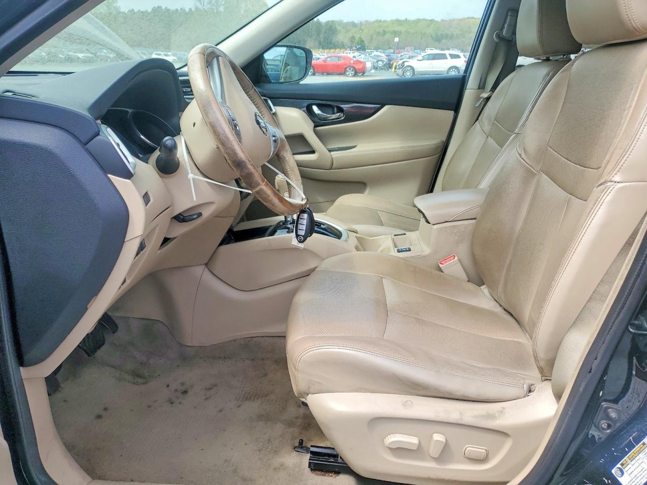2014 NISSAN ROGUE