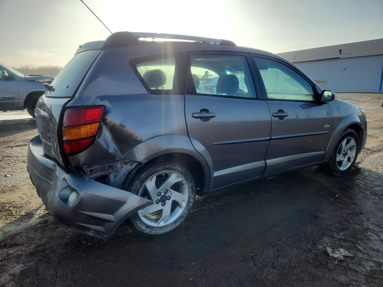 2004 PONTIAC VIBE