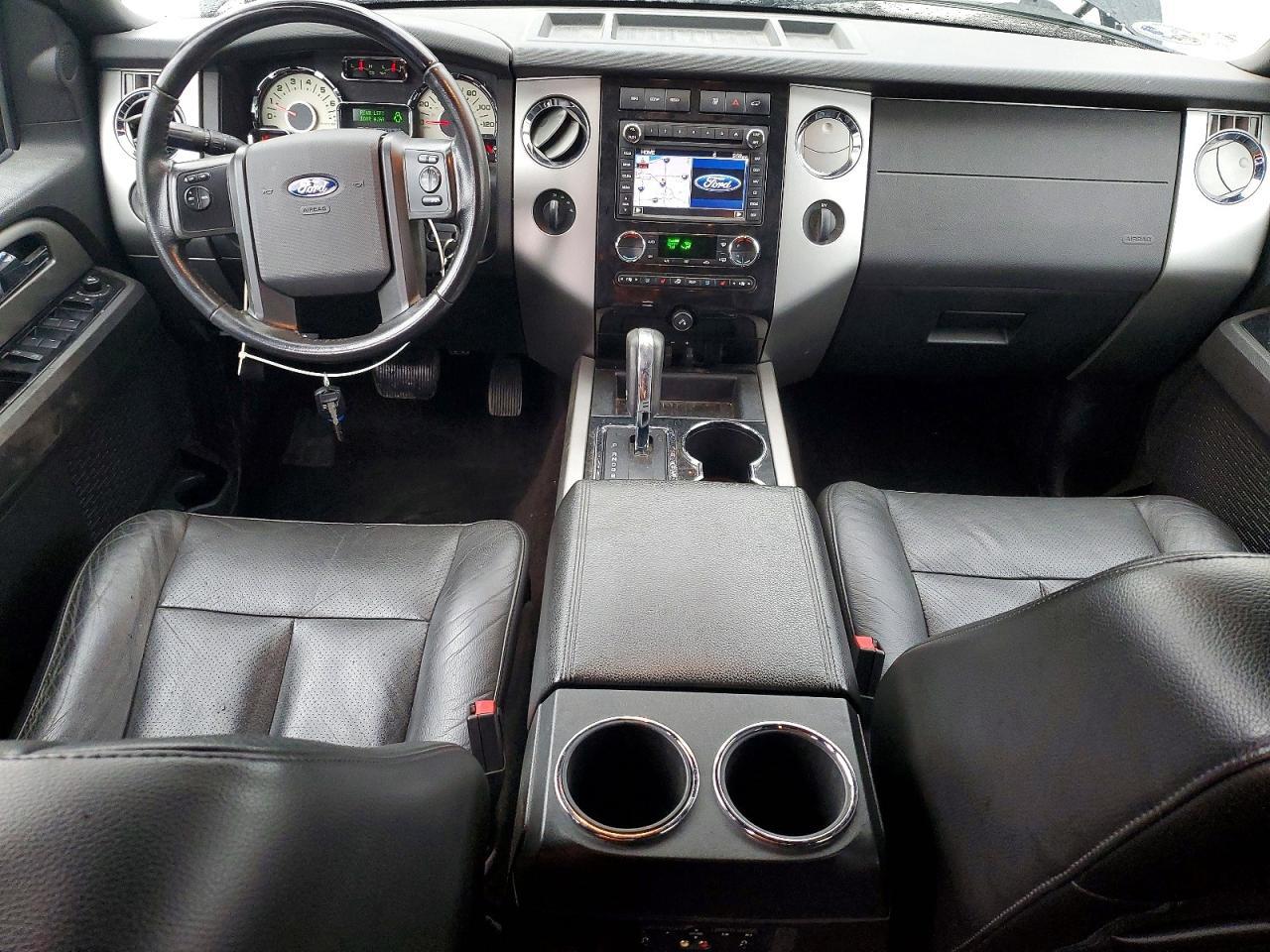 2013 FORD Expedition