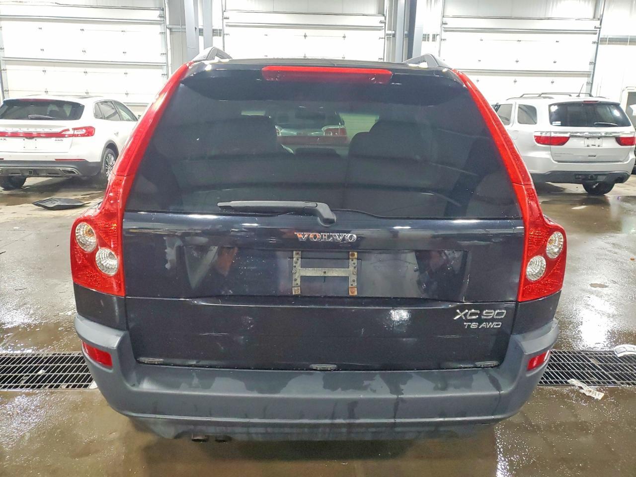 2004 VOLVO XC90