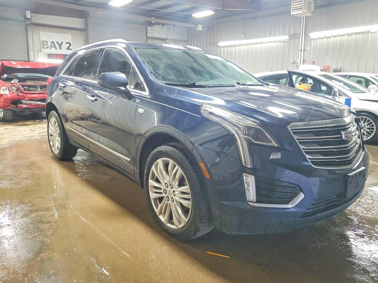 2017 CADILLAC XT5